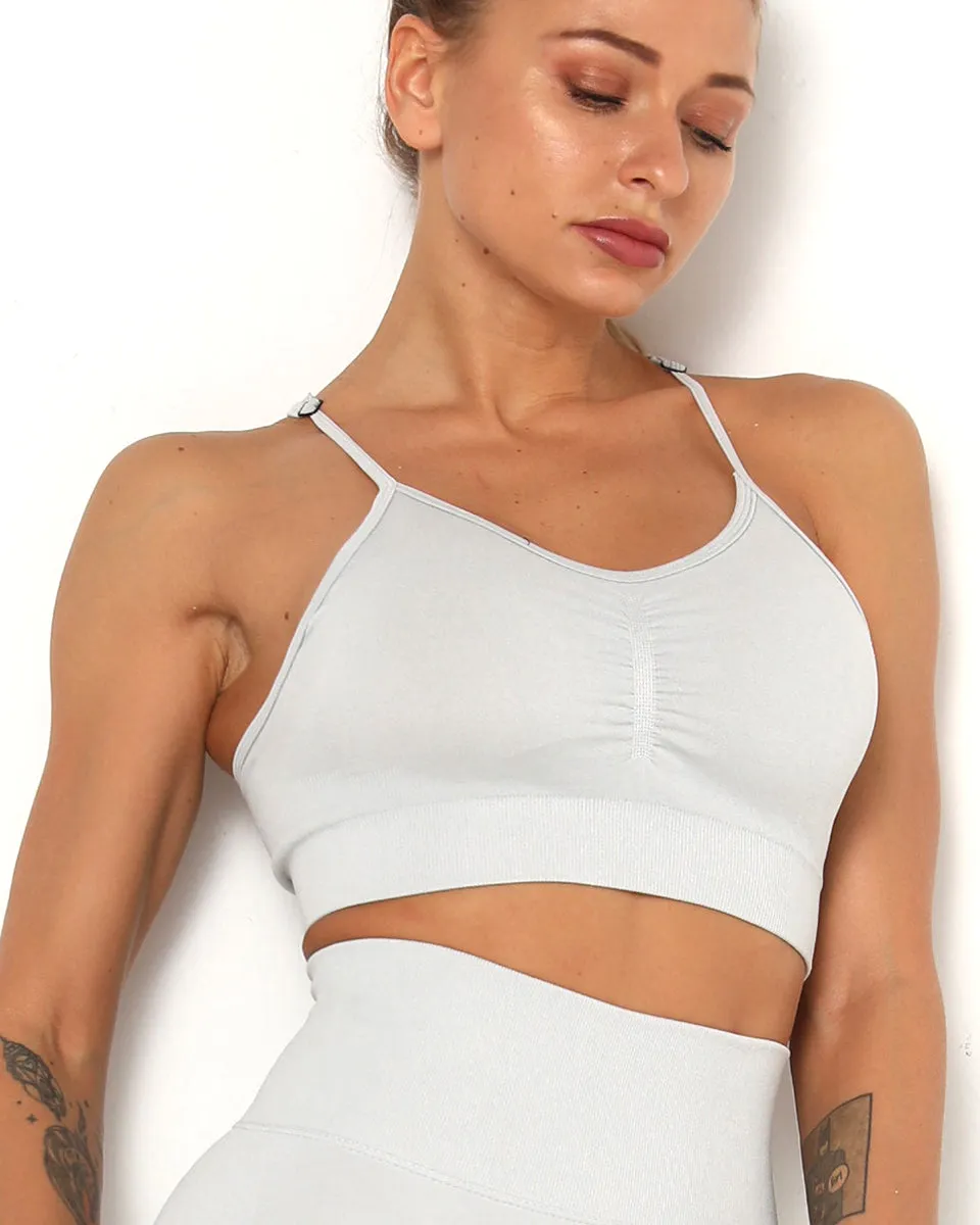 Amplify Scrunch Seamless Sports Bra - Light Gray