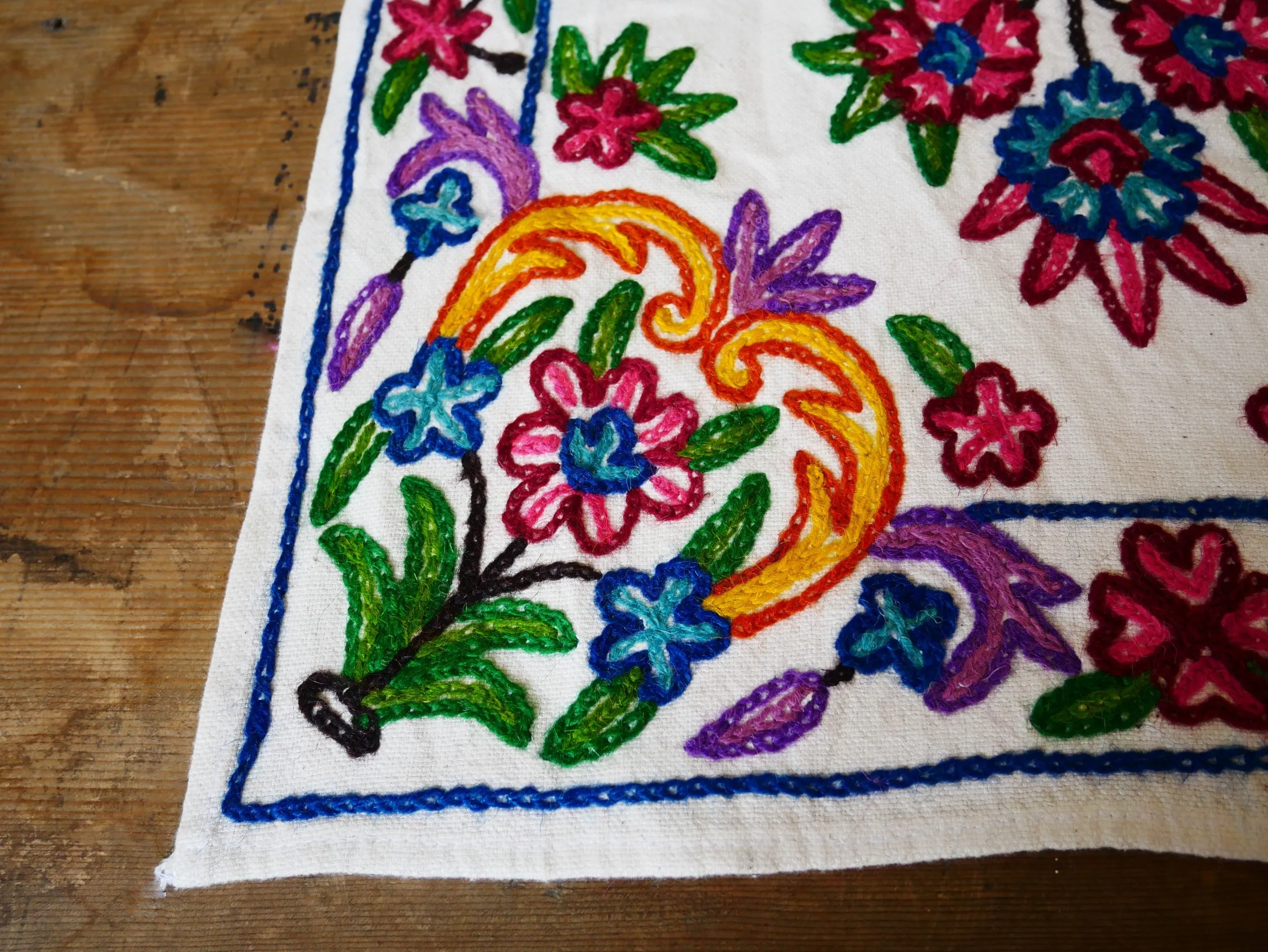 Boho table runner - Kashmiri Crewel embroidery - hand embroidered table decor