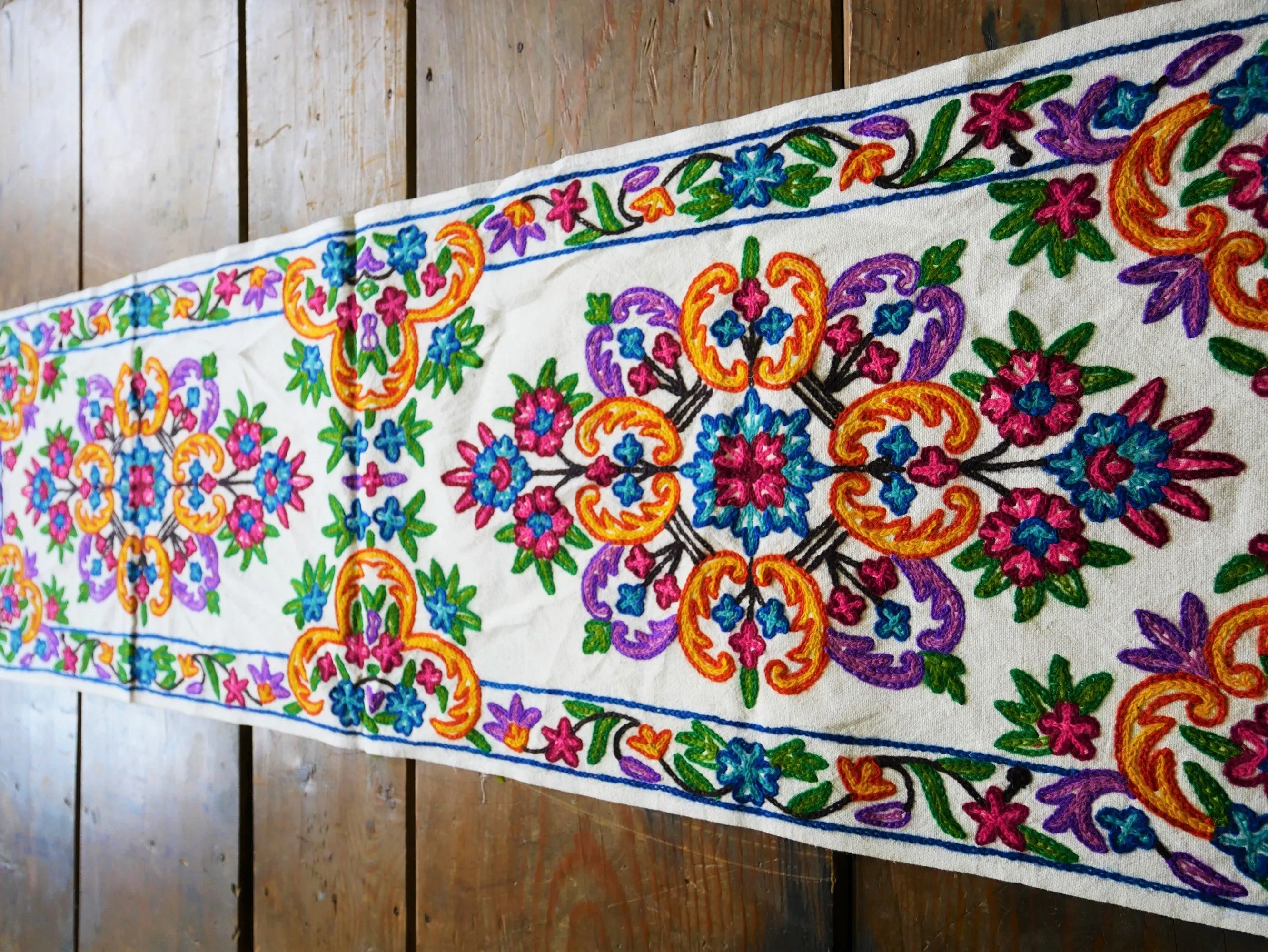 Boho table runner - Kashmiri Crewel embroidery - hand embroidered table decor
