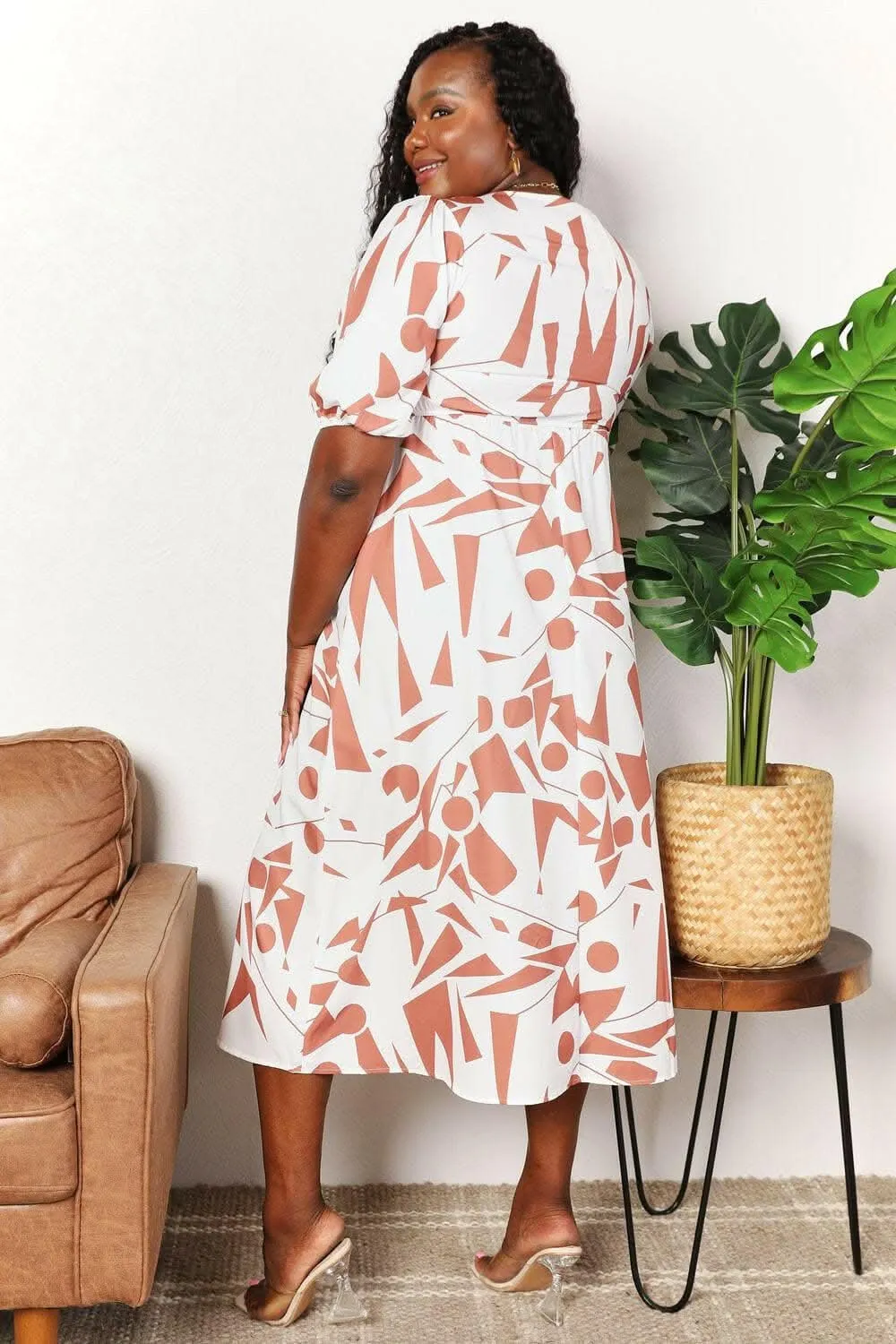 Chic balloon sleeve dress - midi length