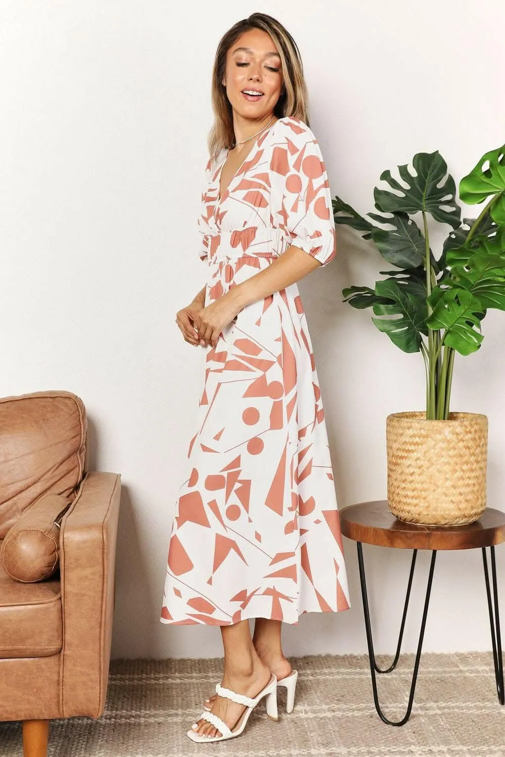 Chic balloon sleeve dress - midi length