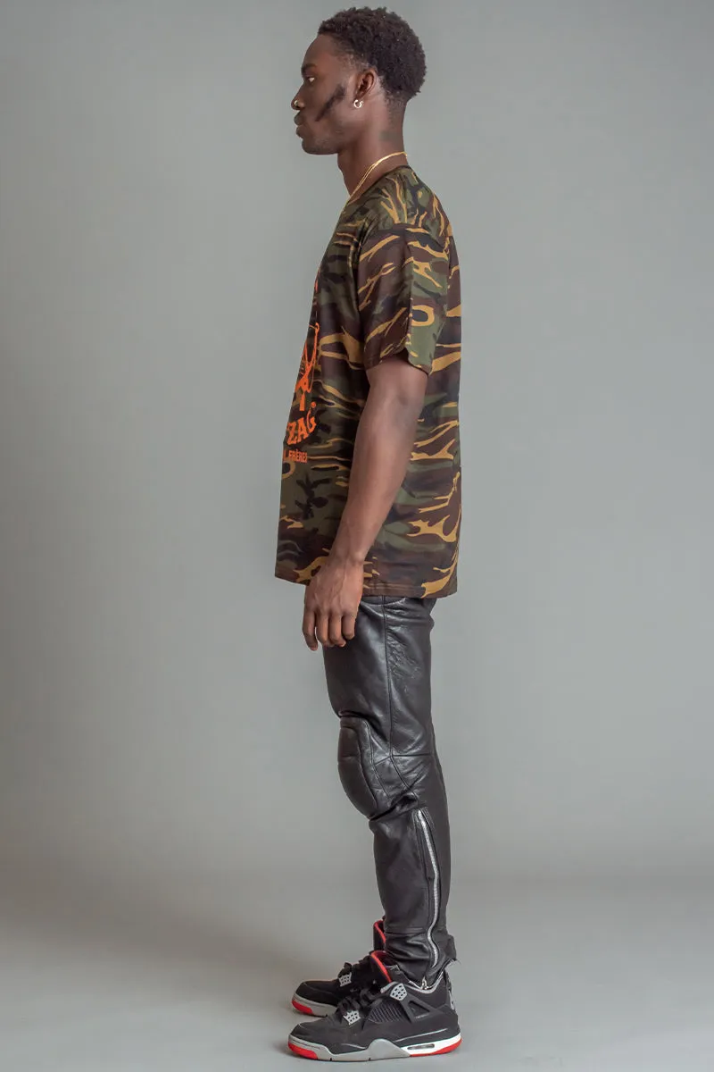 GUYS CAMO N ORANGE ZIG ZAG TEE