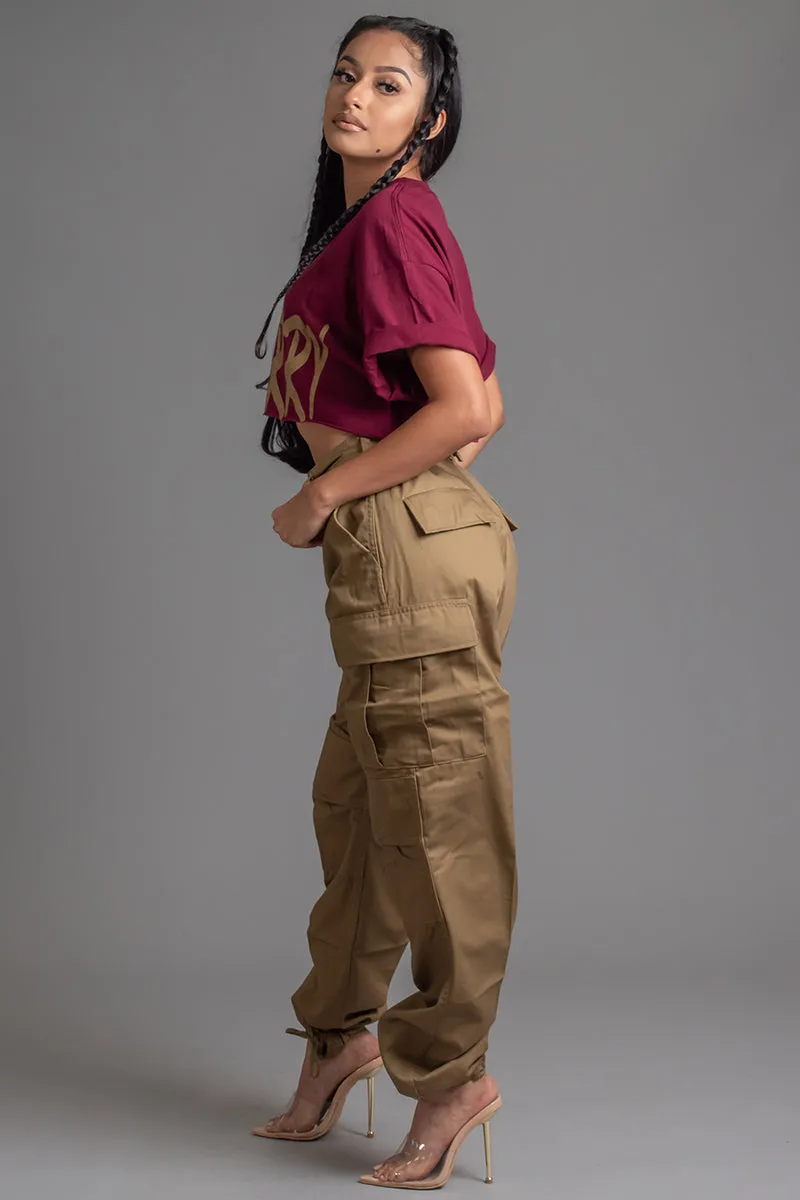MAROON N GOLD CNT OVERLAY CROP TEE