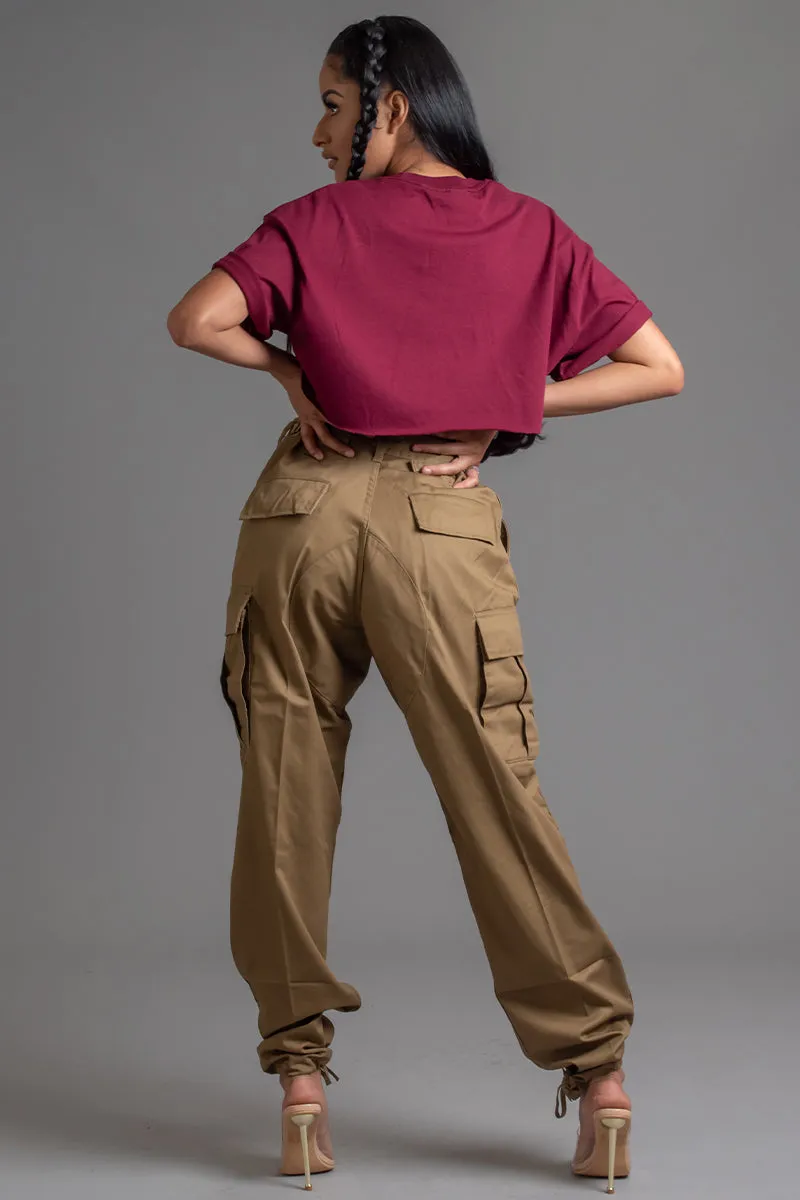MAROON N GOLD CNT OVERLAY CROP TEE
