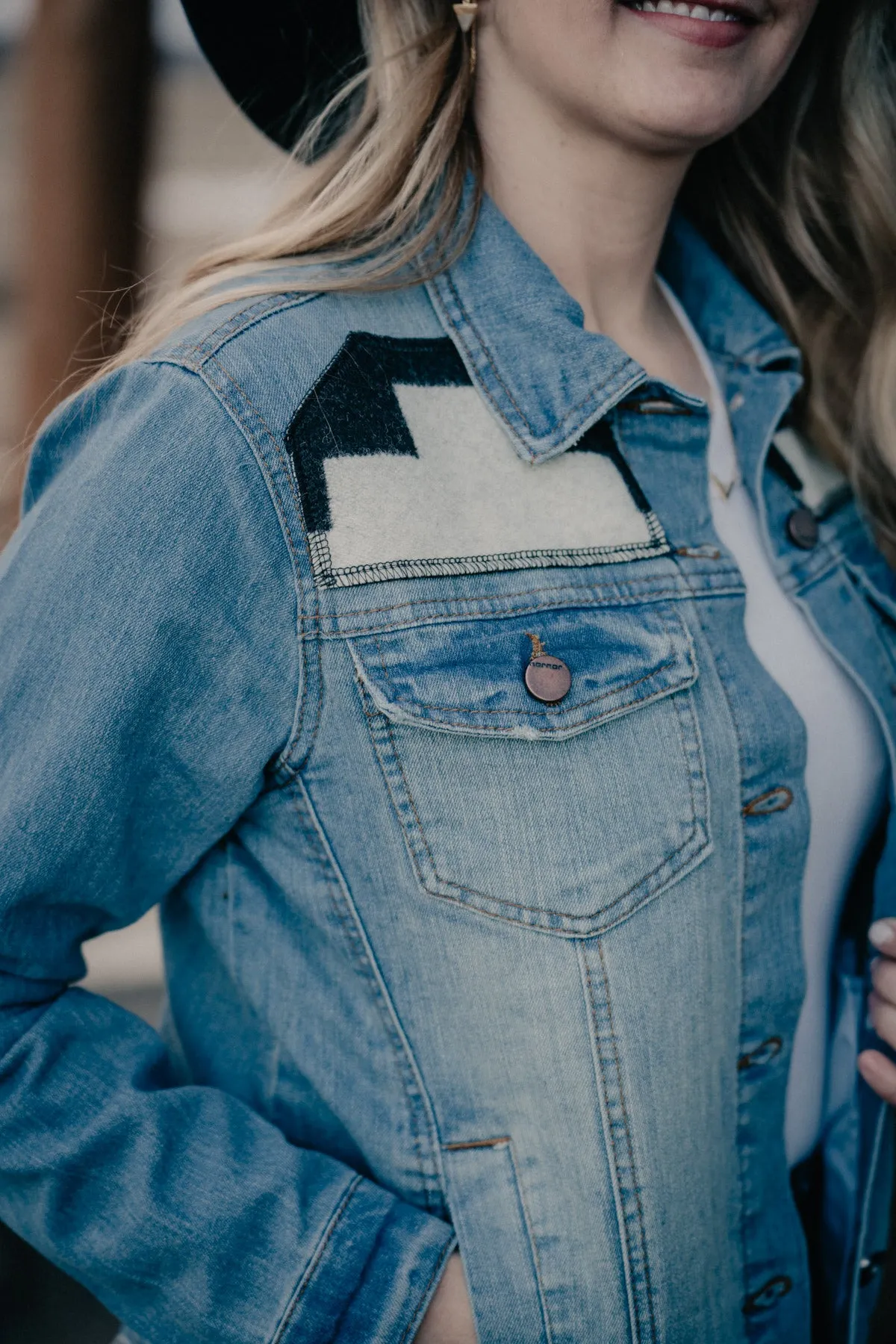 "Los Ojos" Pendleton Accented Denim Jacket (S - XL)