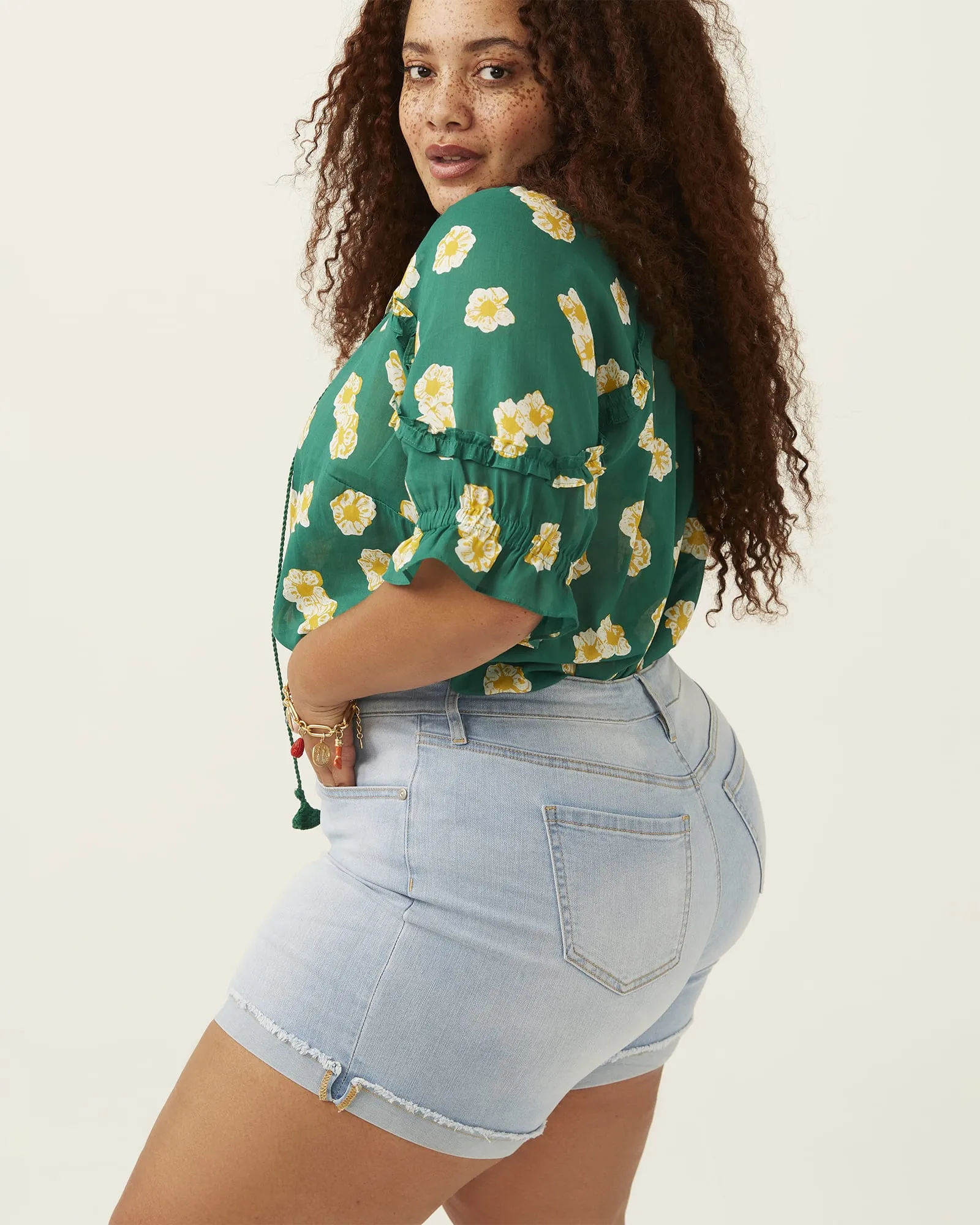 Regina Rolled Hem Short | Light Wash