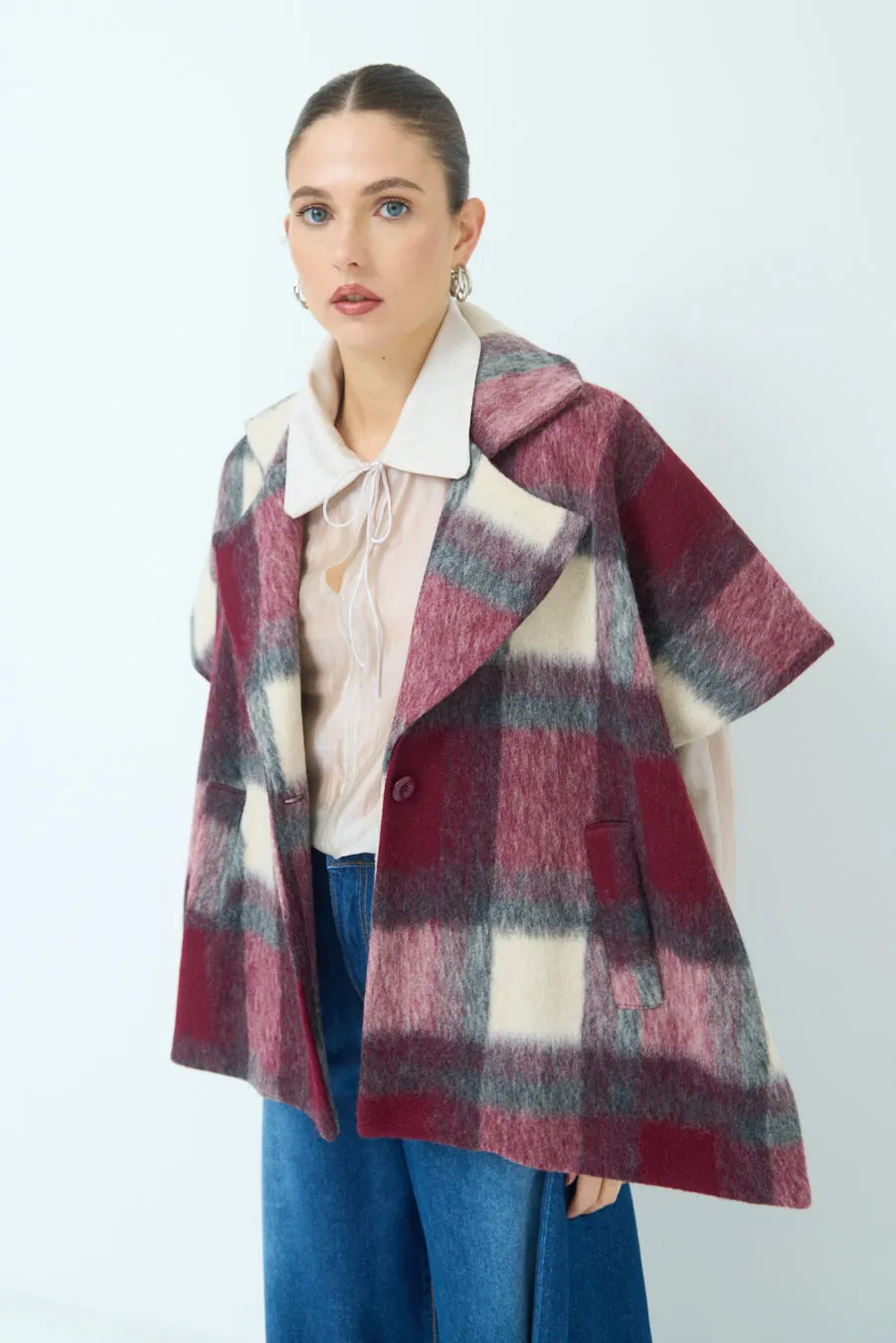 Sleeveless plaid jacket with wide collar wholesale
