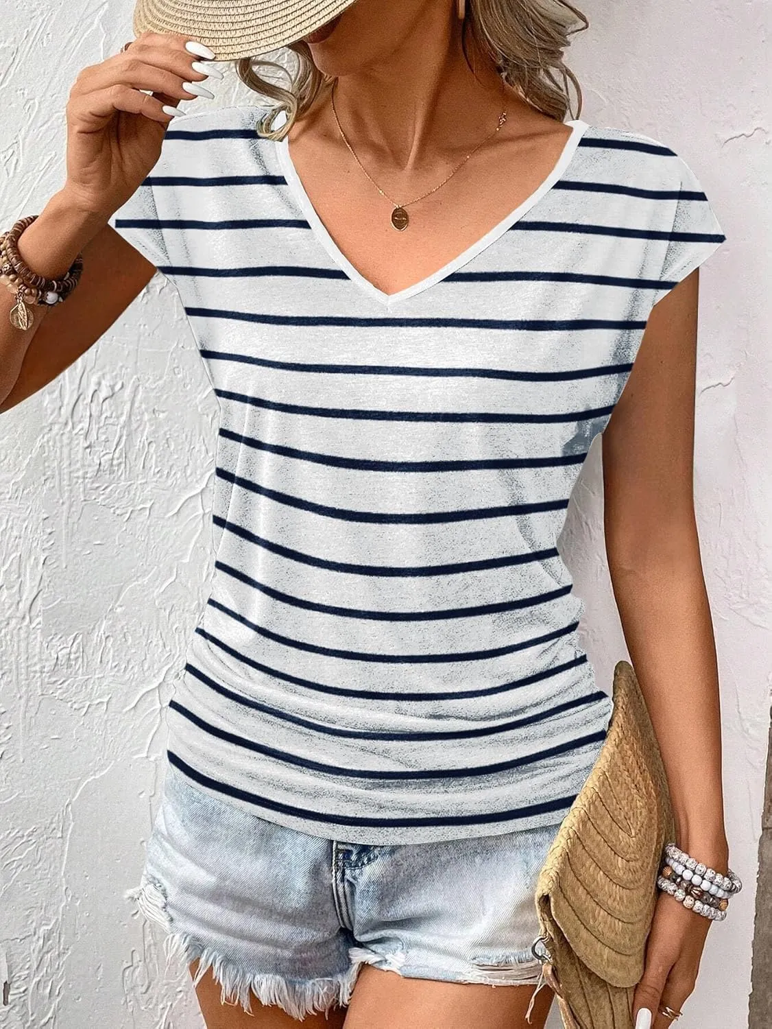 Zeagoo Womens Tank Tops Cute Tops V Neck Cap Sleeeve Tshirts